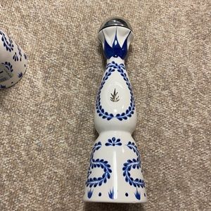 COPY - empty Clase Azul reposado tequila bottle 750ml.